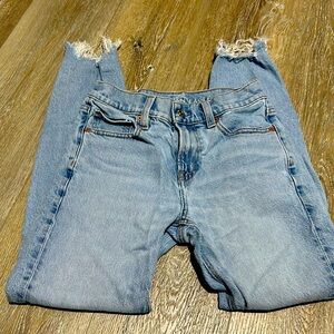 American Eagle ‘90s skinny jeans